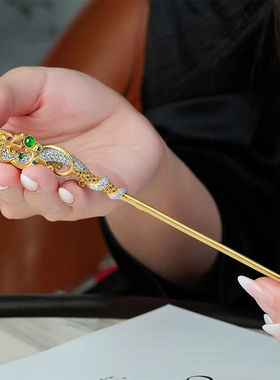 复古仿翡翠绿色仿玉髓霸气发簪女发饰新中式汉服龙形簪子配饰气质