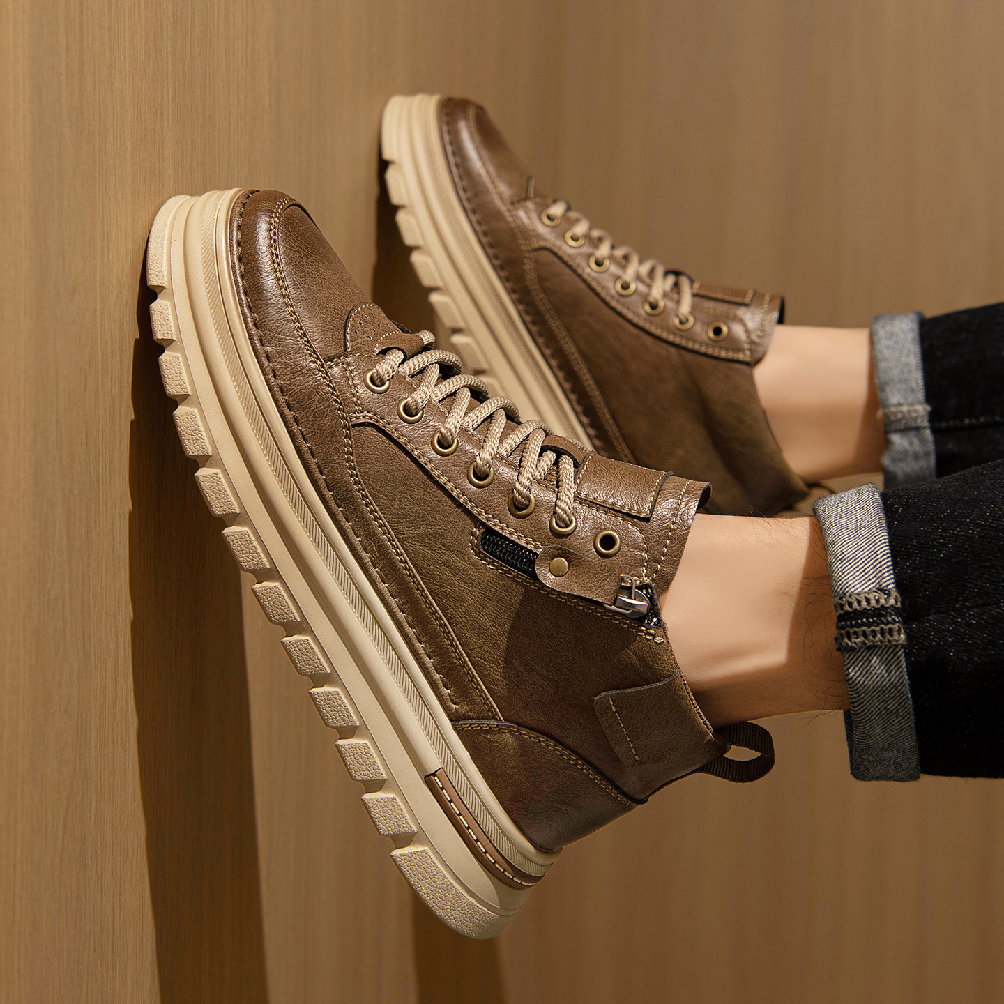 高帮男鞋冬季加绒棉鞋增高软底运动休闲板鞋英伦风工装马丁靴冬鞋