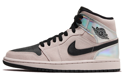 Air Jordan 1 Mid ‘Chrome Wings’ 女款 卡其镭射 BQ6472-602