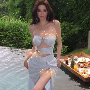 高级感包臀连体亮闪闪水钻温泉度假泳衣4170 灿若繁星