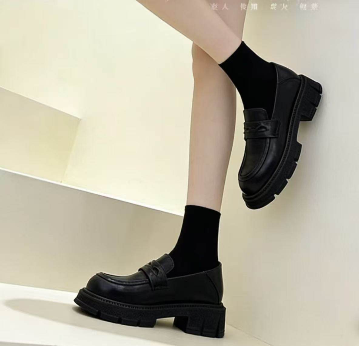 厚底乐福鞋女新款单鞋英伦风JK松糕鞋增高黑色上班小皮鞋