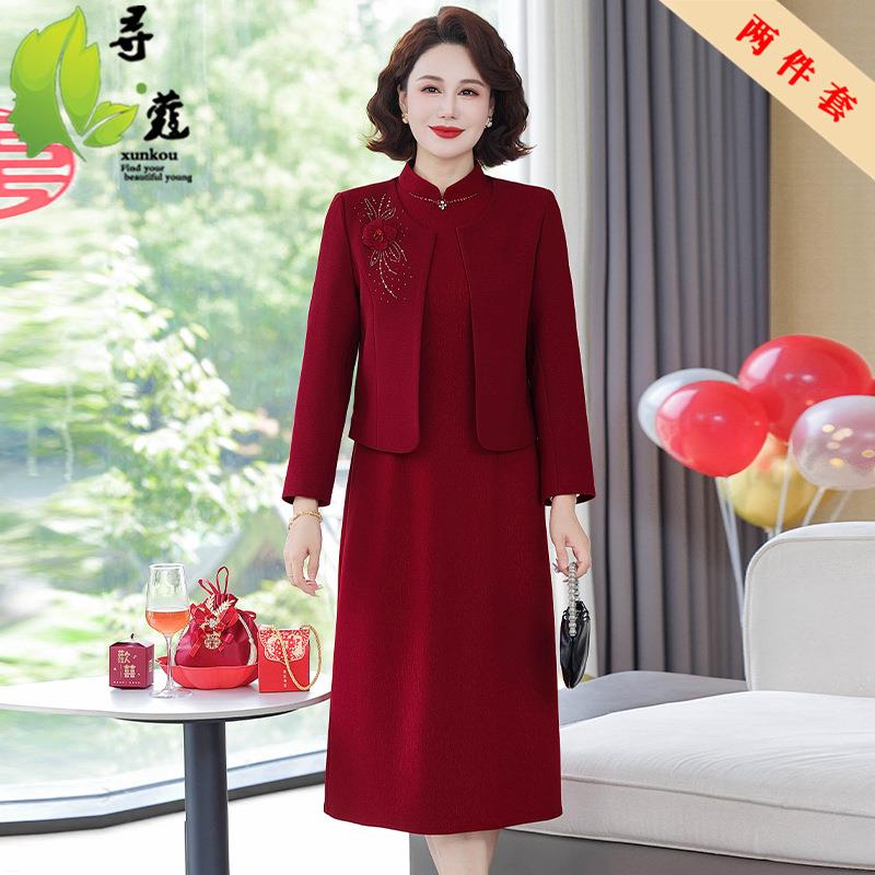 新款妈妈装中老年婚宴服中年气质喜婆婆连衣裙喜庆婆婆装秋装新款