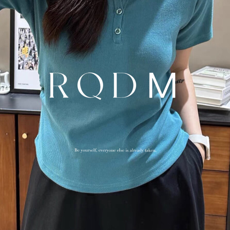 大码女装2026夏季新款胖MM通勤百搭显瘦小排扣V领正肩短袖T恤上衣