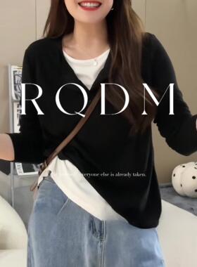 大码女装2026春秋新款胖MM小排扣纯色宽松假两件正肩长袖T恤上衣