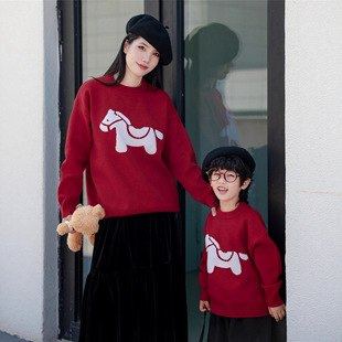 马年毛衣亲子装一家三口四口母女母子红色本命年过年全家福拜年服