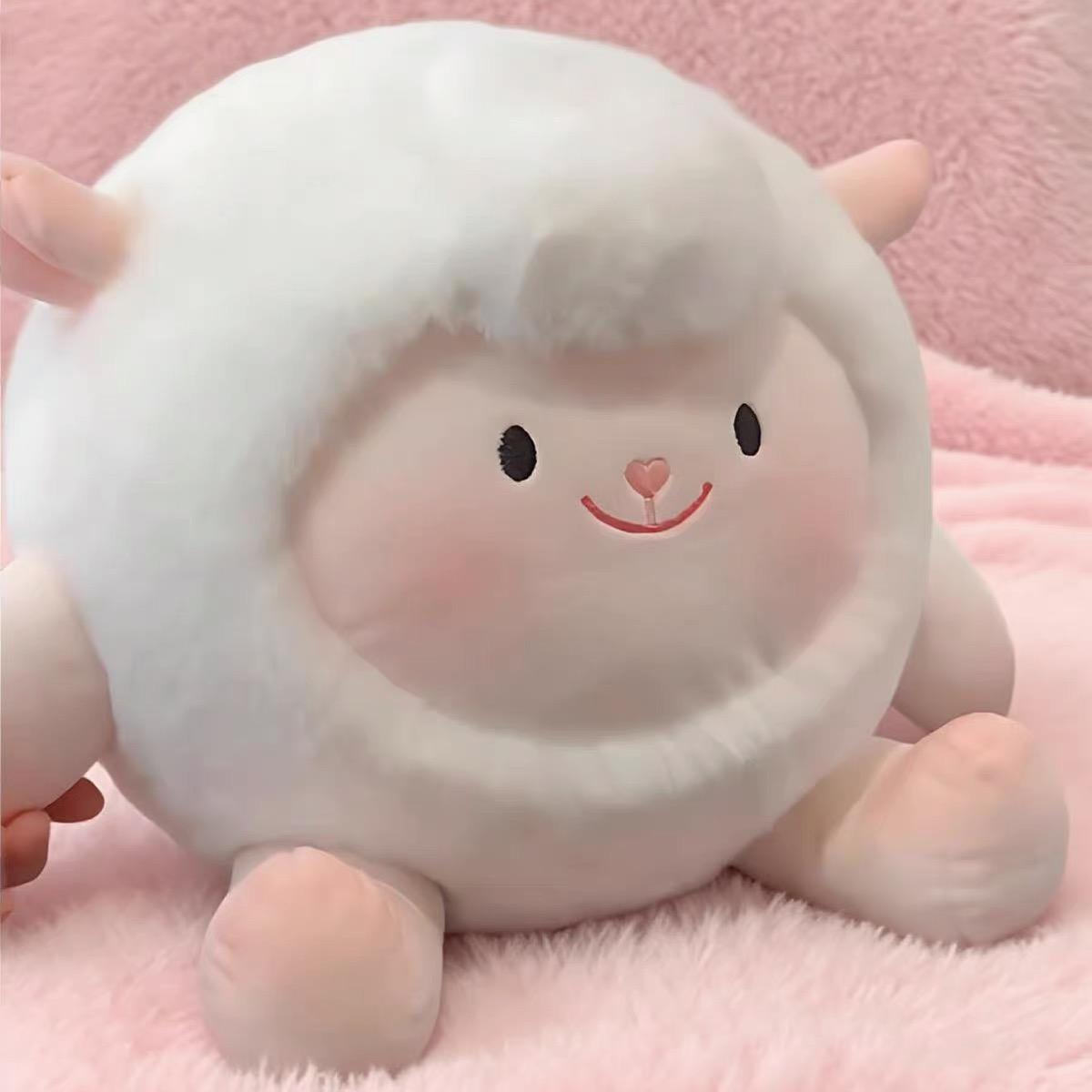 可爱dongdong蜜蜂羊布娃娃玩偶儿童玩具睡觉抱生日圣诞送女友礼物