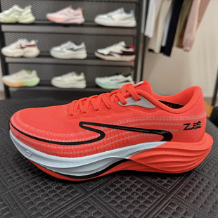 鸿星尔克男鞋运动鞋2025冬季新款透气缓震飞流跑步鞋11125403159
