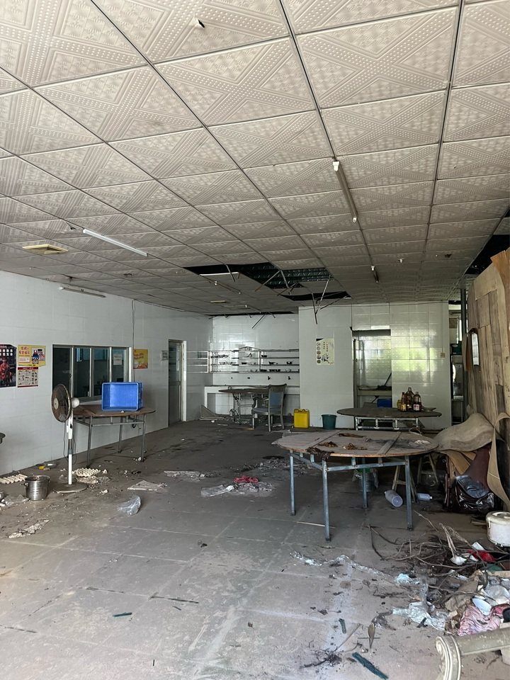 1月25日惠州罗阳镇东山森林公园北广场两侧-北广场商业街西楼的土地使用权及地上建筑物（包含加建部分）、室内财产一批网络拍卖公告