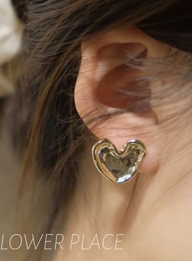 日式小爱心耳钉 凹凸面设计感冷淡又可爱 银针耐用有质感
