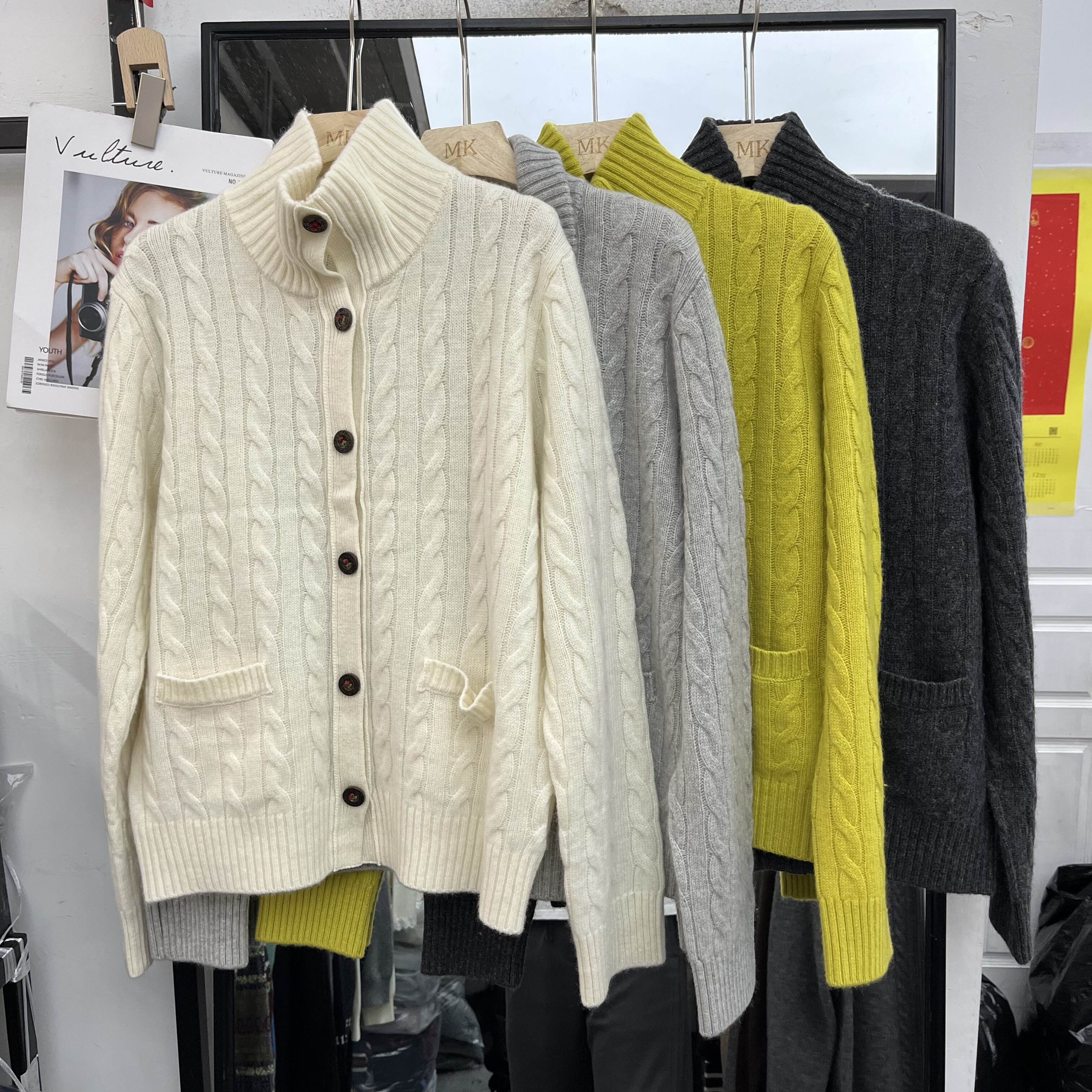 欧洲站2025秋冬新款女士立领麻花纹双口袋羊绒羊毛长袖欧货针织衫