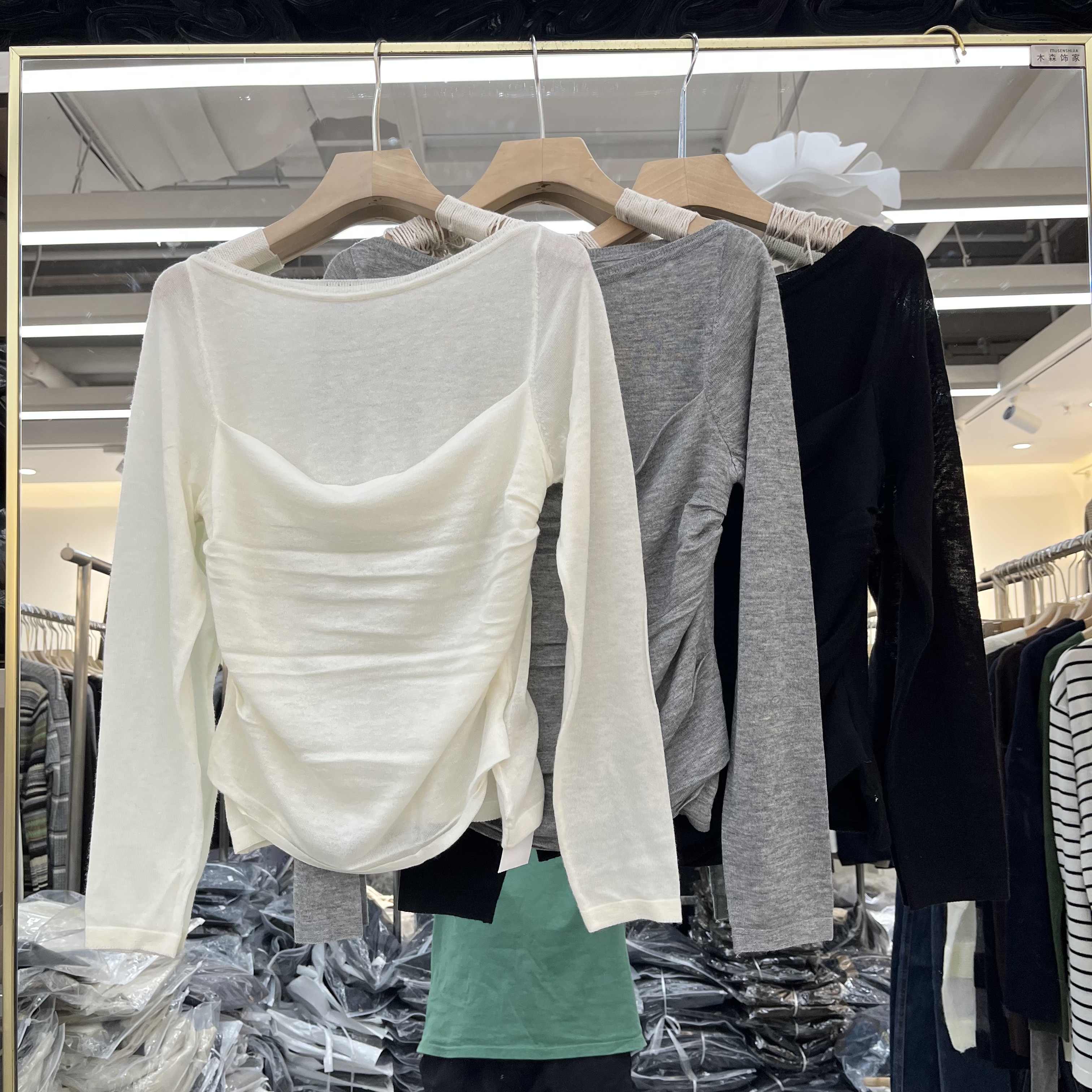 实体店同款2026早秋新款女士一字肩假两件韩版细羊毛长袖欧货针织