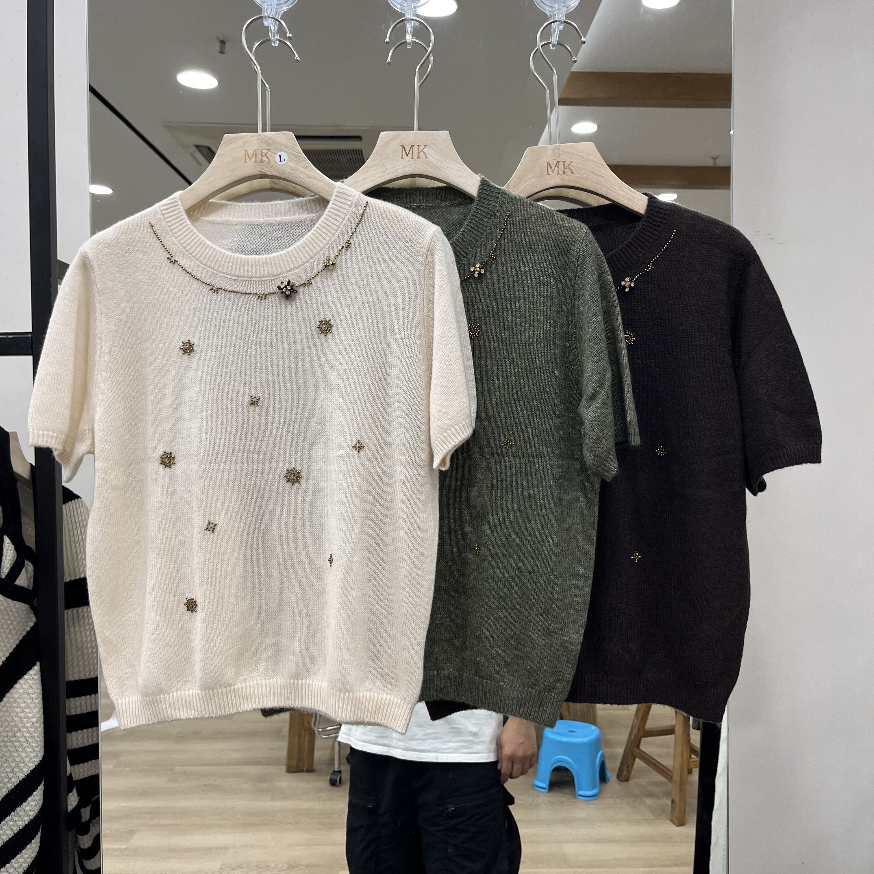 欧洲站2026早秋新款女士圆领重工钉珠天丝羊绒羊毛短袖欧货针织衫