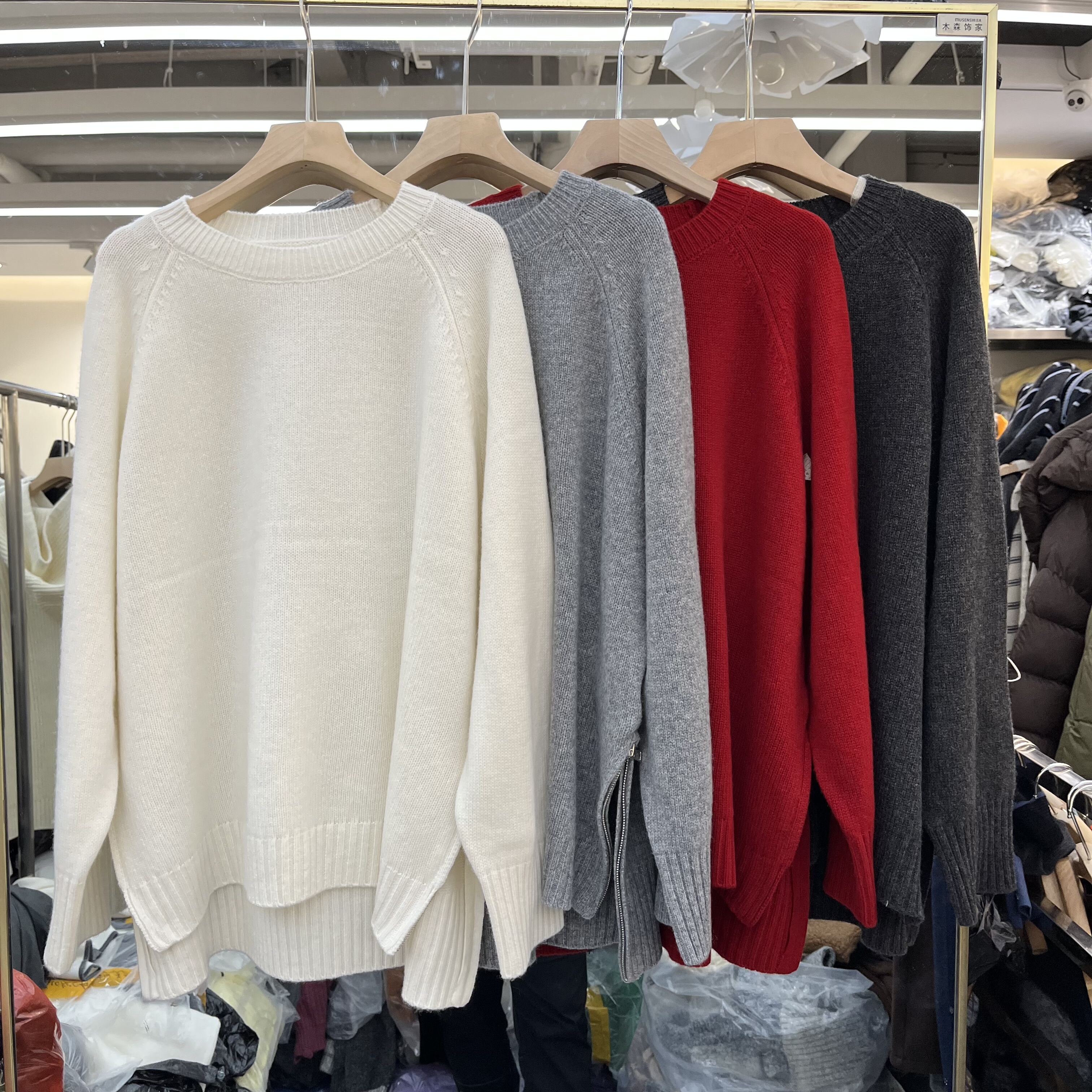 欧洲站2025秋冬新款女士圆领侧边拉链开叉全羊毛长袖毛衣欧货针织