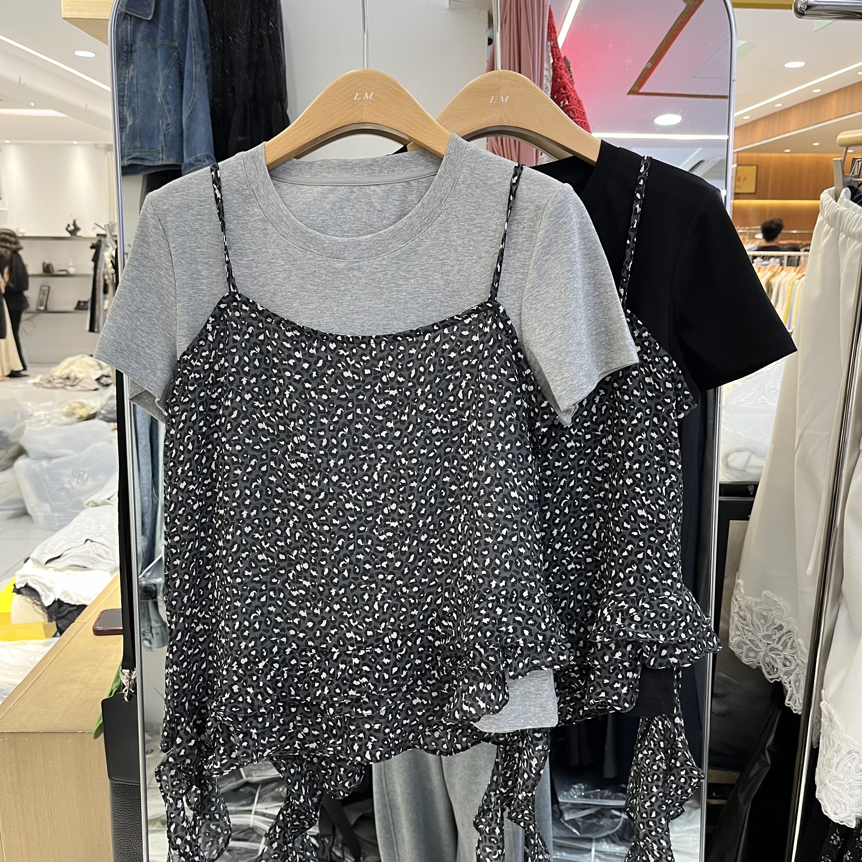 欧洲站2026春季新款女士圆领韩版短袖T恤碎花吊带背心两件套上衣