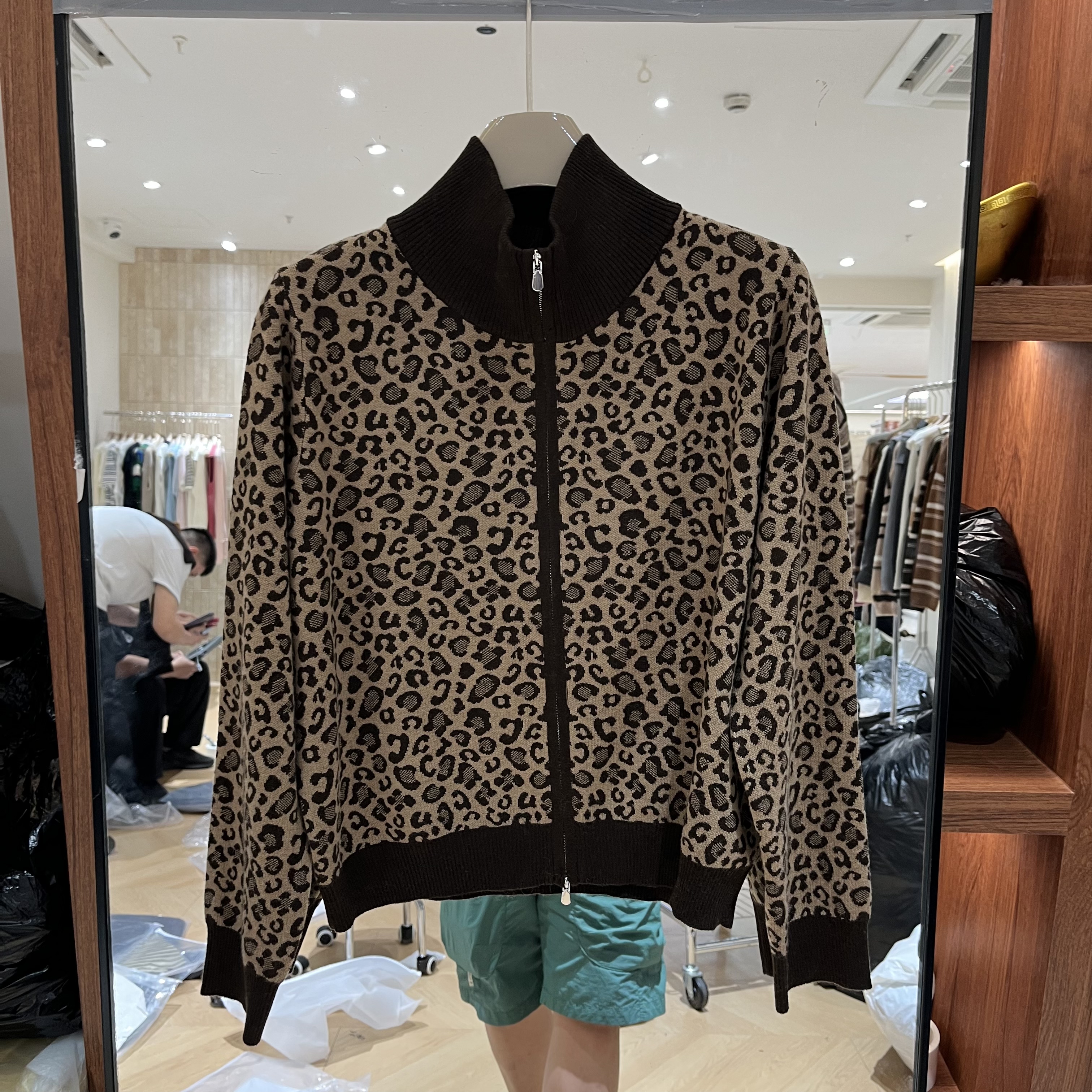 实体店同款2026秋季新款女士立领豹纹拼色细羊毛长袖欧货时尚针织
