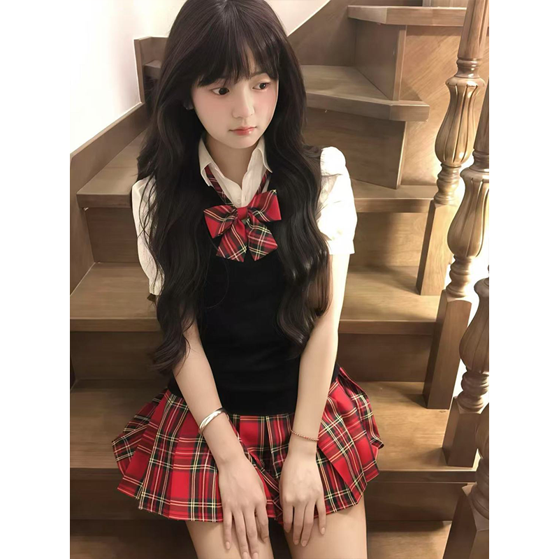 原创JK制服V领针织衫背心黑色马甲叠穿衬衫上衣百搭小辣椒百褶裙