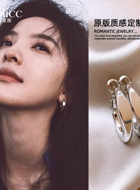 章若楠同款银色圈圈耳环女新款爆款高级感耳钉2026巨好看素圈耳饰