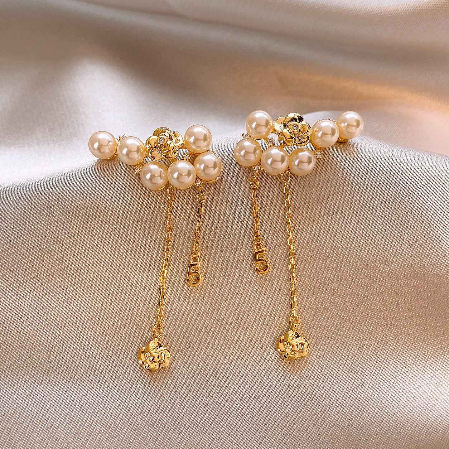 金色花朵珍珠流苏耳坠耳环女2026新款爆款高级感耳钉独特漂亮耳饰,饰品/流行首饰/时尚饰品新,耳环,淘宝优惠券,粉丝福利购,淘宝优惠卷