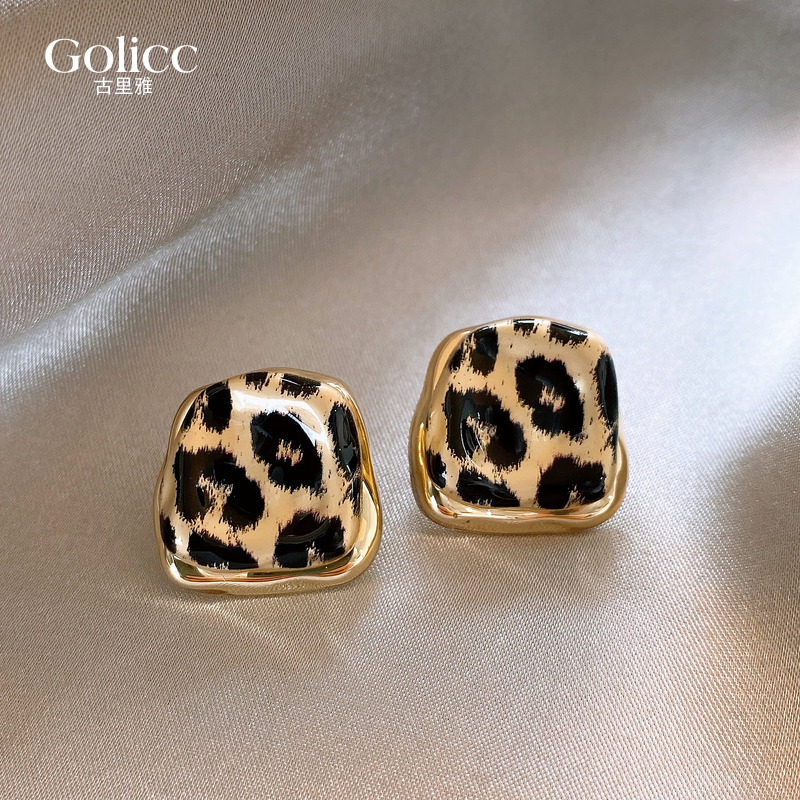 金色不规则豹纹耳环高级感耳饰
