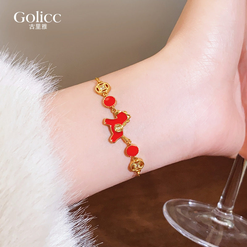 红色小马圆盘钱币手链轻奢小众