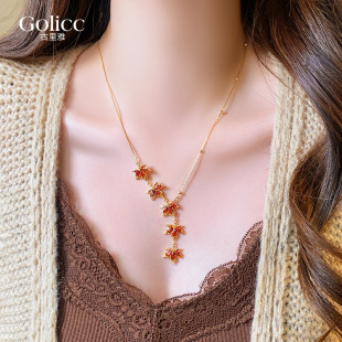 秋冬红色枫叶吊坠流苏项链女高级感轻奢小众配饰品2026新款毛衣链