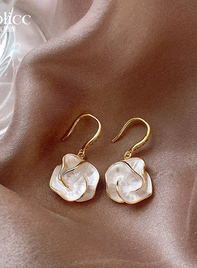 山茶花朵耳环女小众轻奢气质高级感耳钉2026新款爆款独特耳坠耳饰