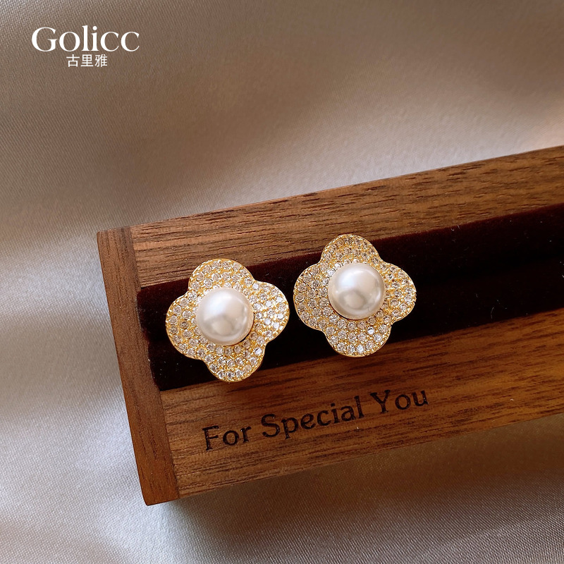 金色满钻珍珠四叶草耳钉高级感