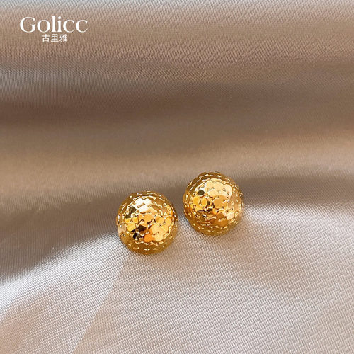 金属半球波光粼粼耳钉小巧精致