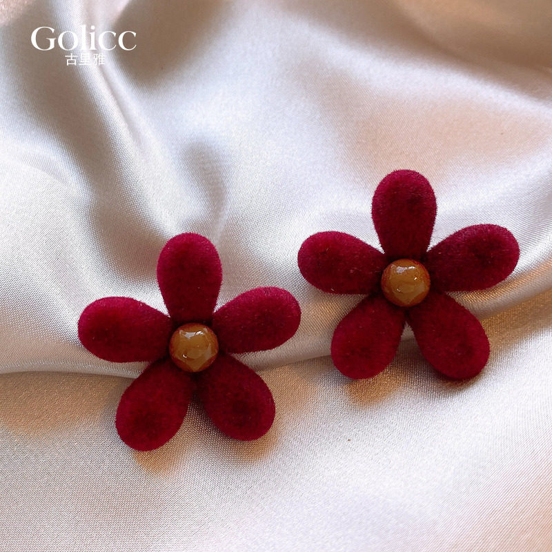 红色丝绒大花朵耳环女轻奢高级感气质大气耳钉新年耳饰适合冬天的,饰品/流行首饰/时尚饰品新,耳环,淘宝优惠券,粉丝福利购,淘宝优惠卷