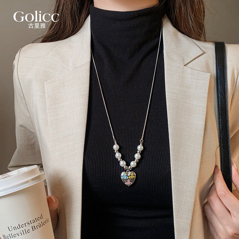 银色珍珠串珠爱心吊坠项链高级感