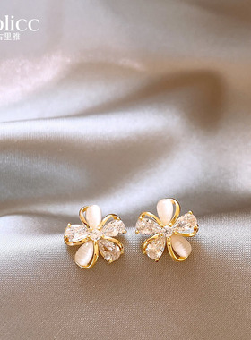 金色花朵耳钉精致小巧耳环2026新款爆款轻奢高级感气质大气耳饰女
