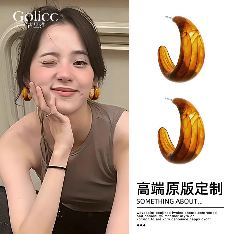 美拉德咖色圈圈耳环气质大气