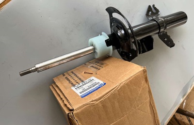 jeep自由光高性能减震器避震器正品四驱前减菲克
