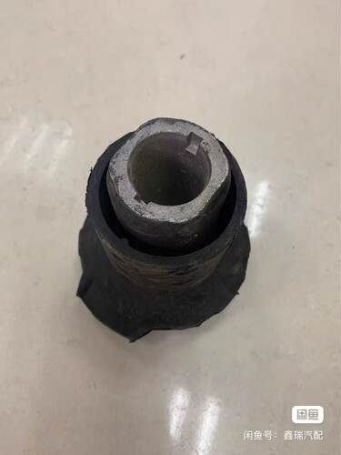 jeep大切诺基11-14款后桥元宝梁胶套原厂质量