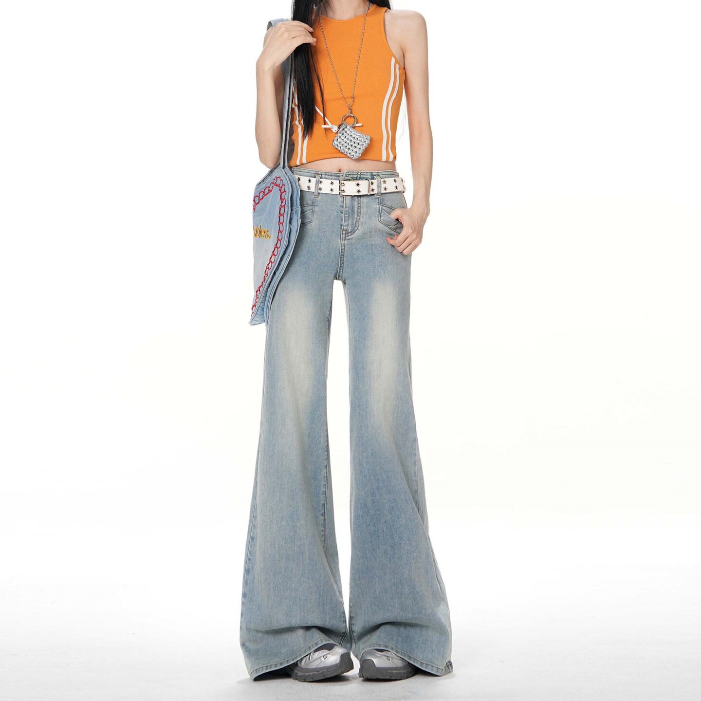 浅蓝色高腰弹力微喇牛仔裤女2026年春季新款不贴腿显瘦垂感拖地裤