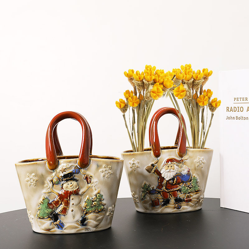 包邮欧式创意家居装饰品圣诞老人雪人包包干花瓶花插笔筒桌面摆件