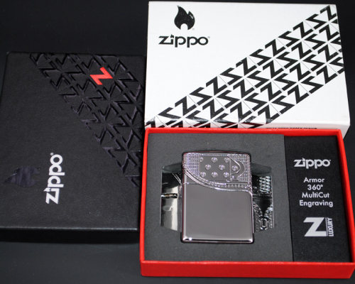 原装正品Zippo打火机-绝版收藏-2020年四面深雕拉链盔甲礼盒