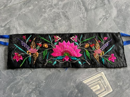 特色手工艺品纯手工刺绣侗族围腰瑶族织锦百褶裙半身裙松桃绣A166