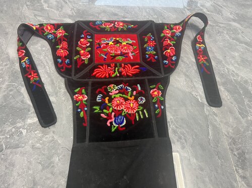 特色手工艺品纯手工刺绣百褶裙老衣服民族风服饰织锦贴布绣A227