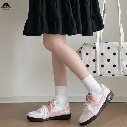 球鞋定制 Nike Terra Manta 桃心粉韵高级小众百搭情侣女子休闲鞋