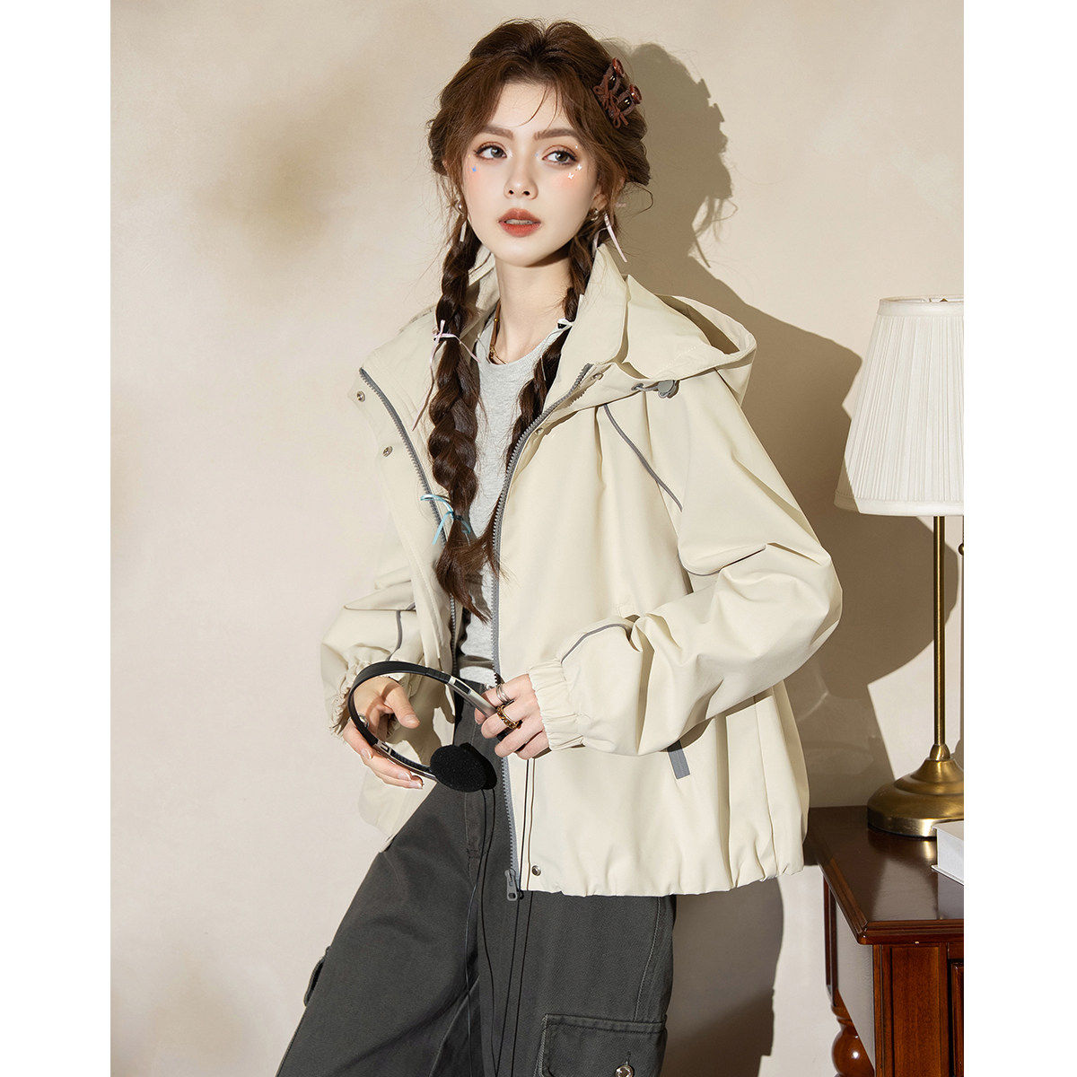 休闲复古连帽短款外套女