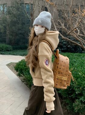 穿搭天花板！羊羔绒棉服太好看了
