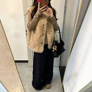 韩系羊羔毛马甲女2026秋冬新款叠穿超好看环保皮草皮毛一体厚外套