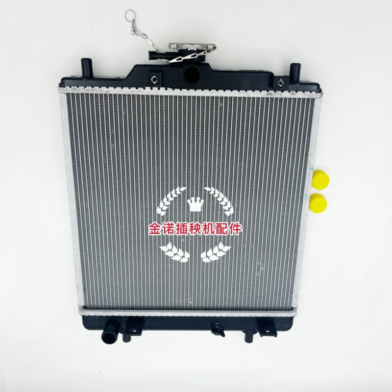 水箱散热器久保田原厂插秧机配件
