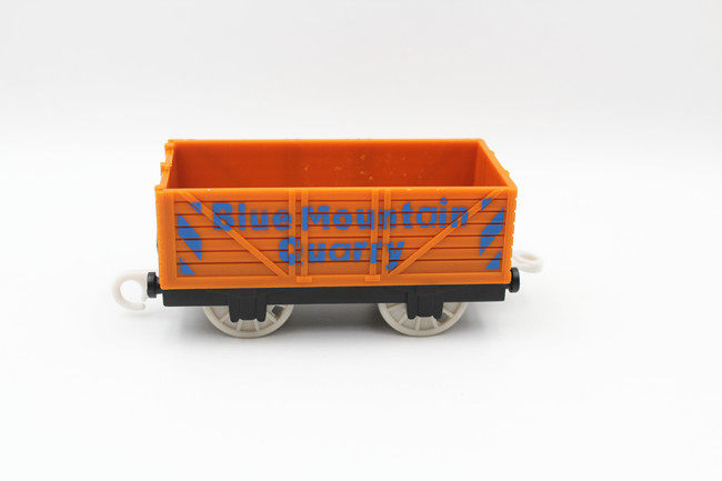 ELECTRIC RAIL TRAIN PLASTIC THOMAS CARRIAGE ATTACHMENT HOOK IS SUITABLE FOR A VARIETY OF TRAIN CONNECTION CHILDRENS TOYS