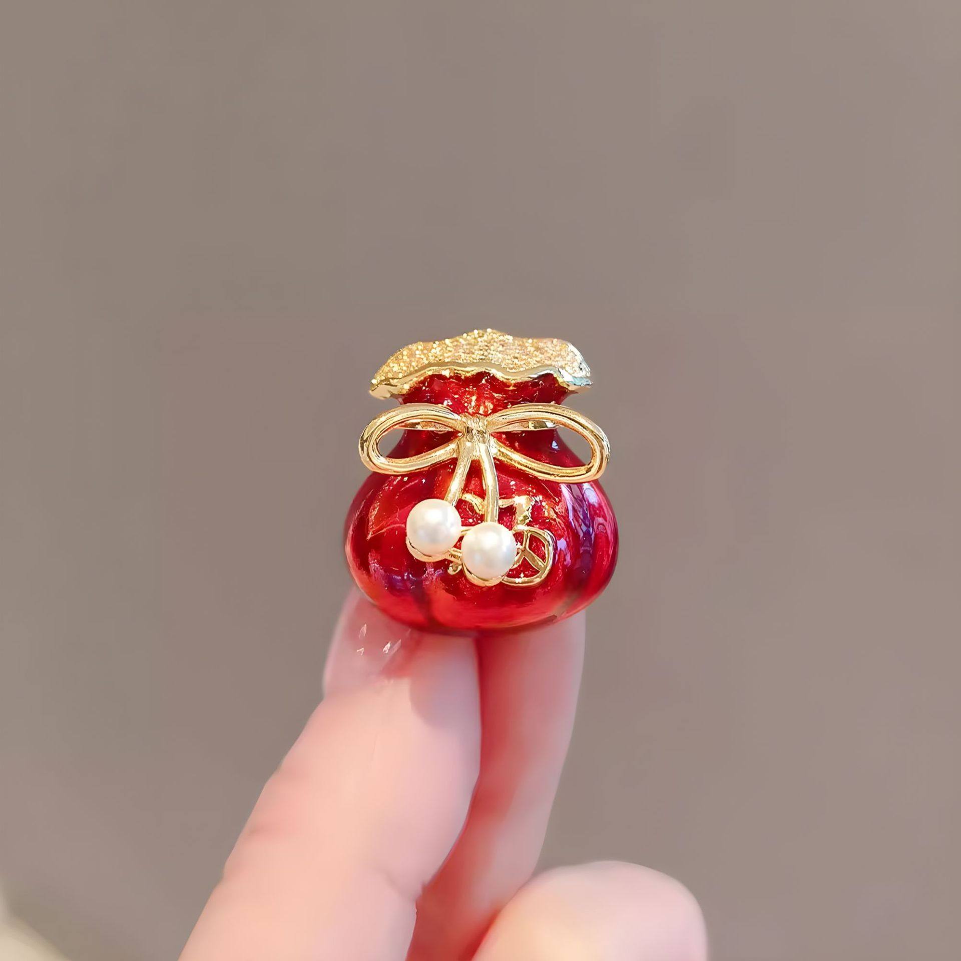 丨一折专区丨品牌撤柜丨中国风喜庆红色胸针女精致小福袋胸花高档