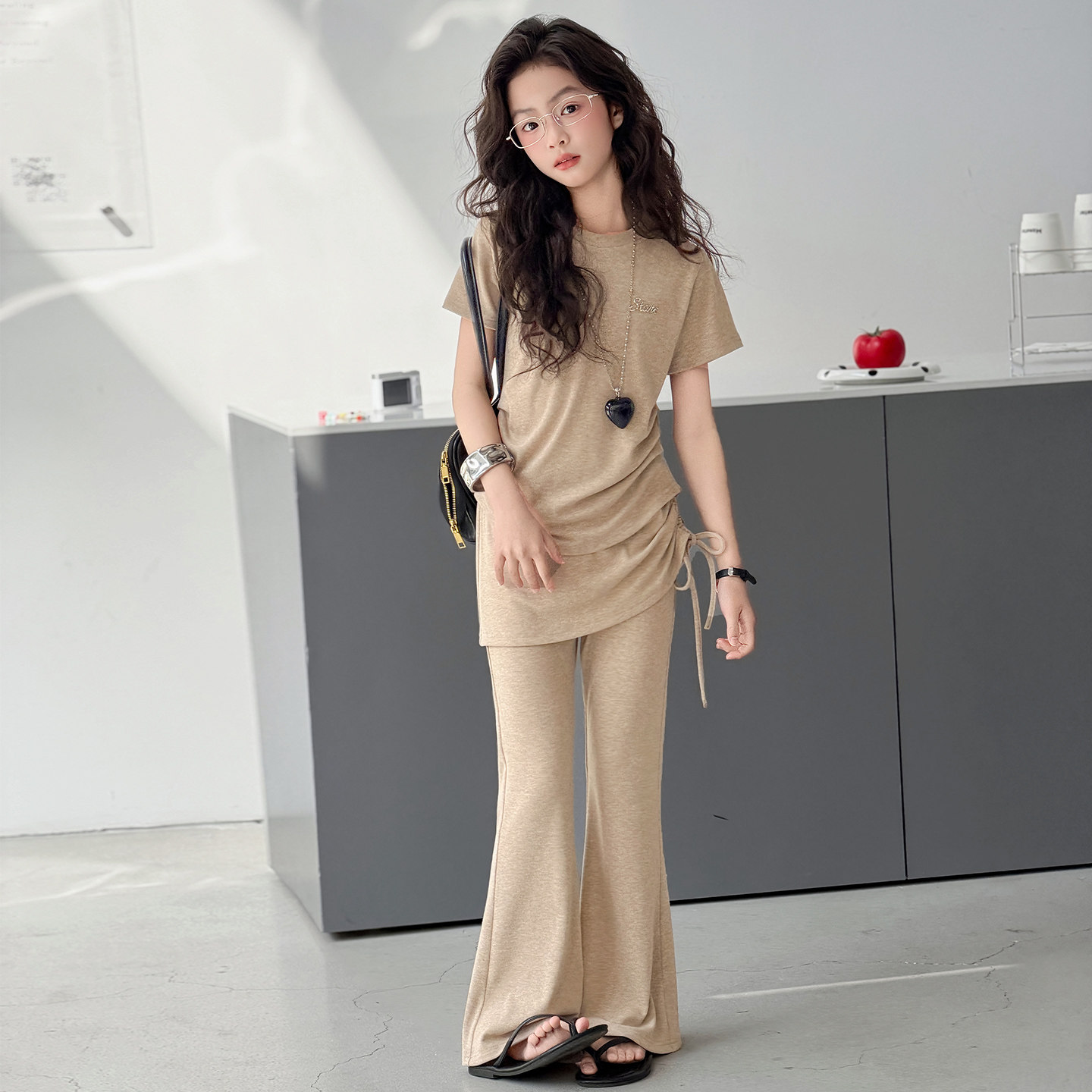女童夏季韩系穿搭高级感短袖套装图片