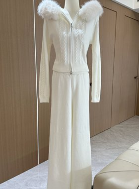 陈佳楠NNS周年庆白女feeling环保毛领连帽绞花针织羊毛套装