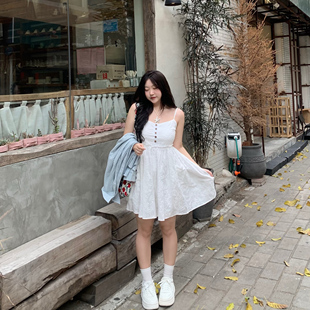 小个子少女短裙 DEMA小德玛初恋甜美刺绣白色吊带连衣裙女春夏新款