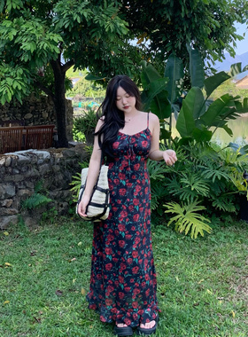 DEMA小德玛 法式玫瑰碎花连衣裙女复古红色吊带海边度假大码长裙